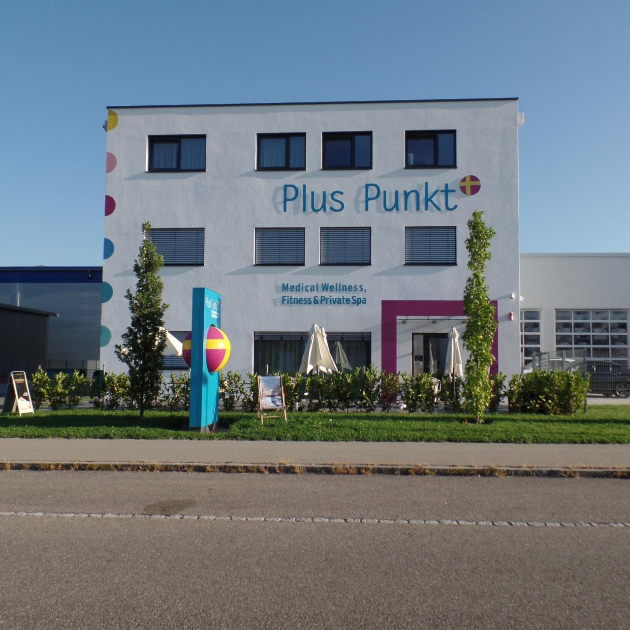 Plus Punkt Private Spa Weingarten  Exterior photo